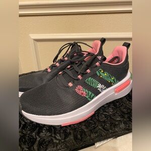 Adidas Women's Black and Pink Sneakers